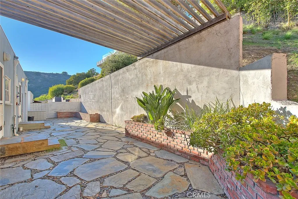 6423 Deep Dell, Hollywood, California 90068 home-pic-54